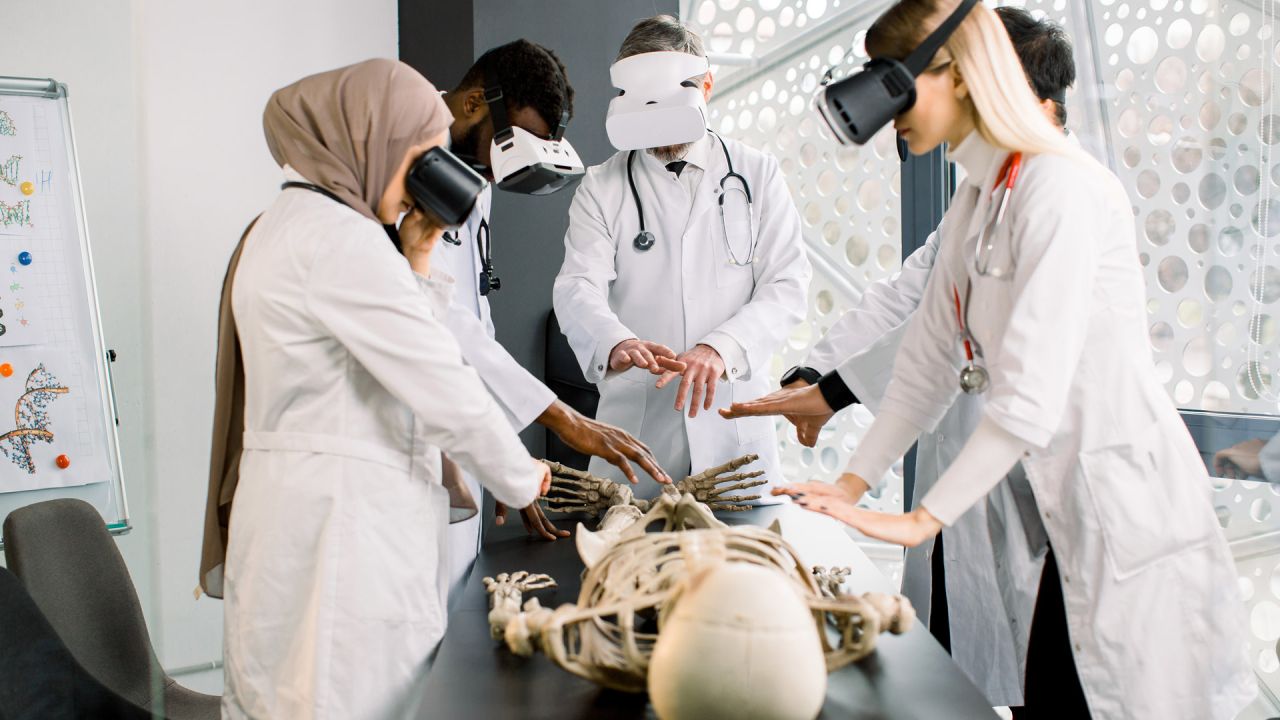 Medical Simulation VR: Revolutionising Clinical Training and Patient Care