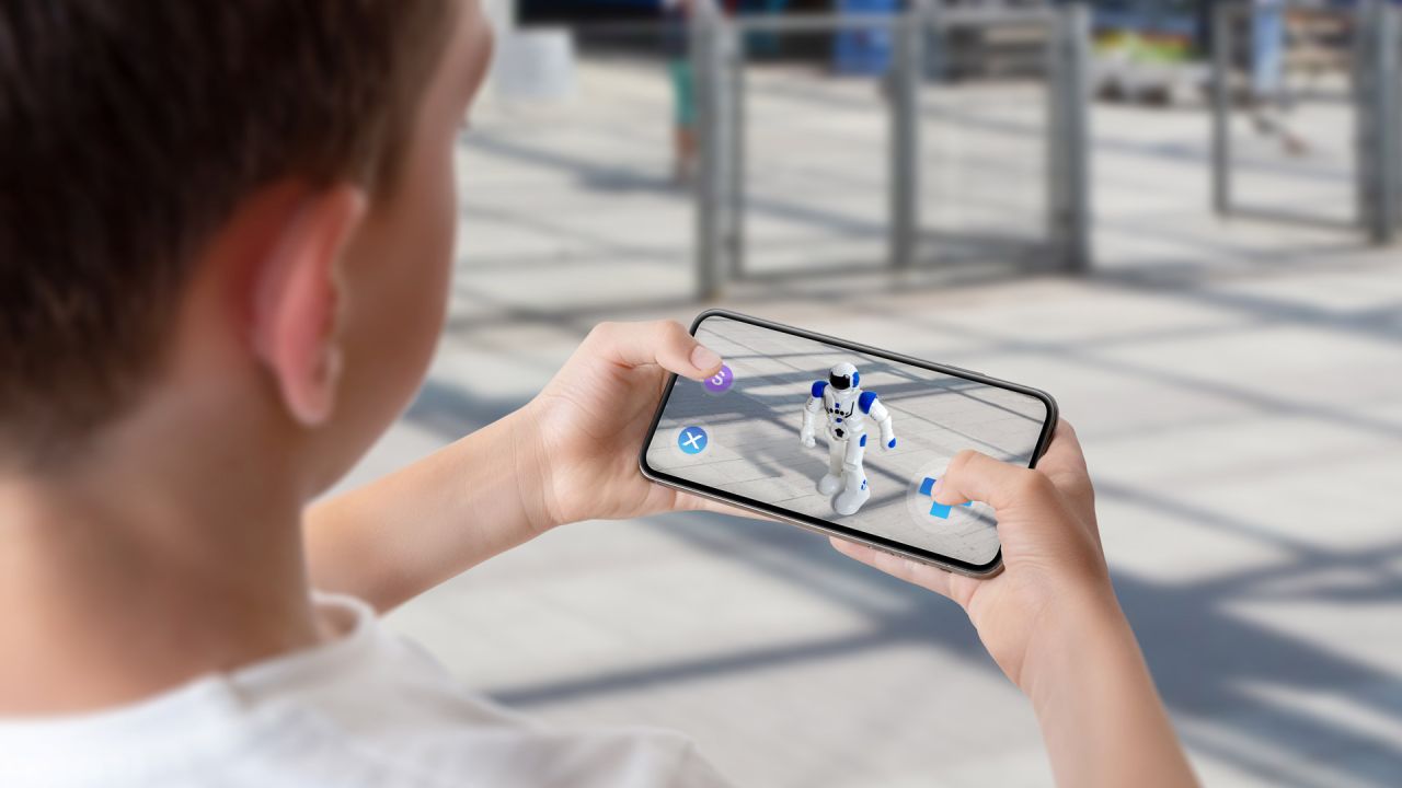 Game Development AR: Revolutionising Immersive Gaming Experiences